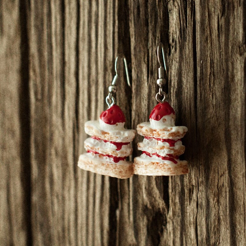 Kolczyki Tort – słodki akcent Twojej stylizacji